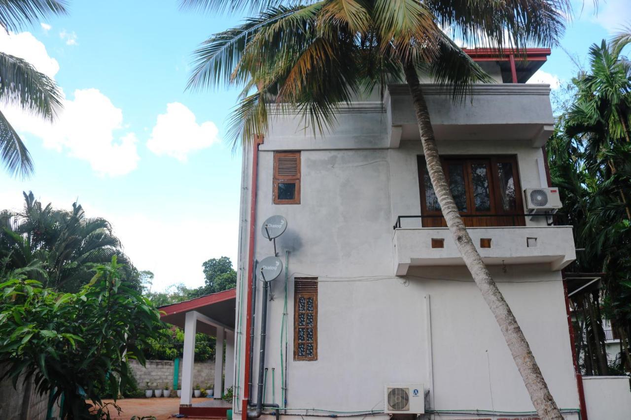 Divine Villa Anuradhapura Exterior photo