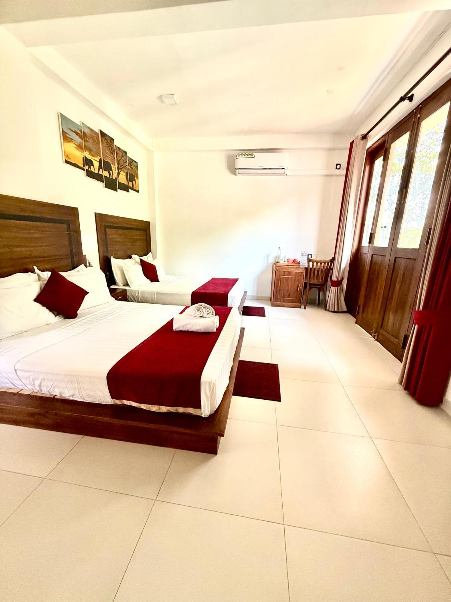 Divine Villa Anuradhapura Exterior photo